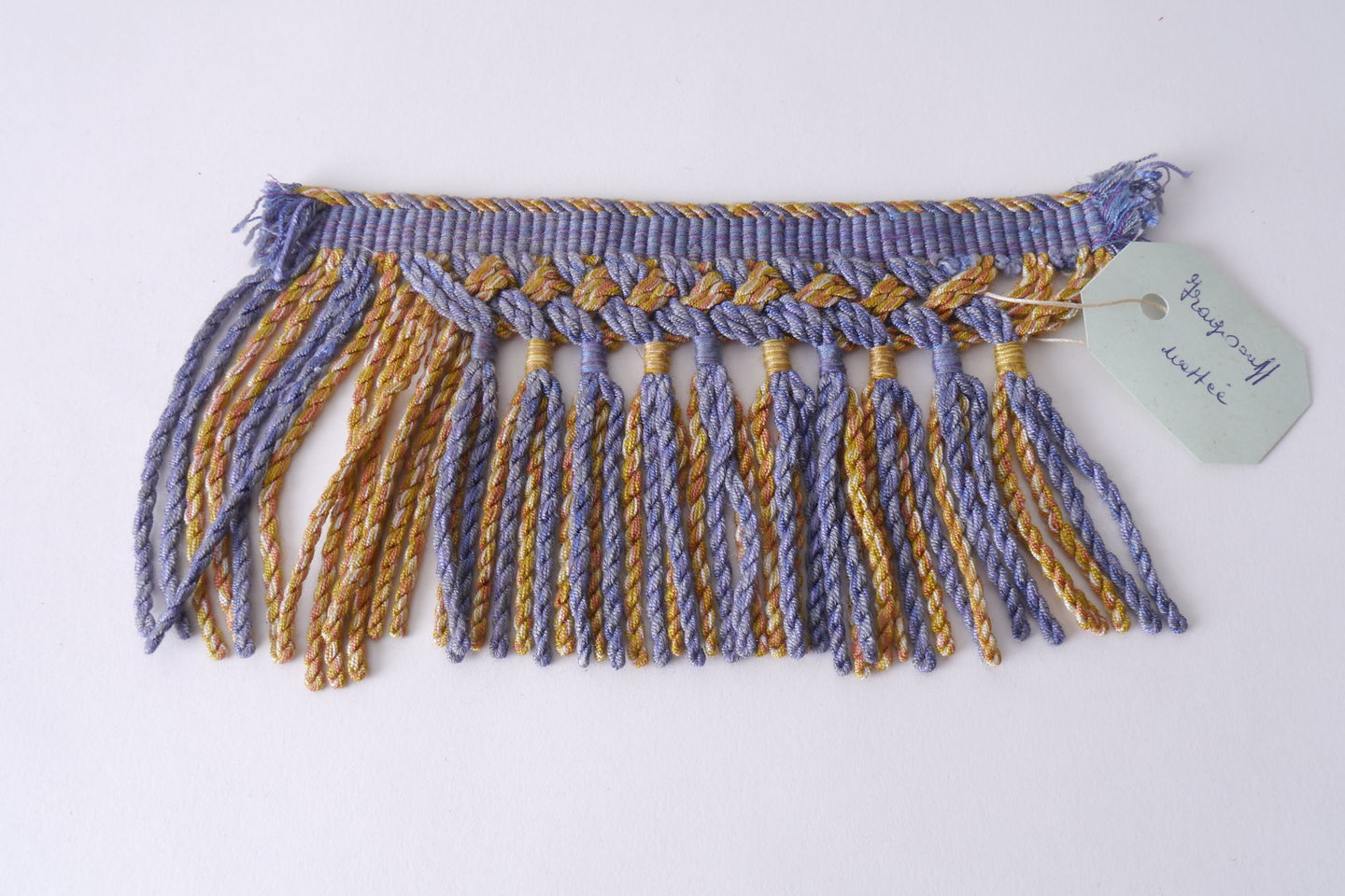 Frange als onderdeel voor het vervaardigen van passement