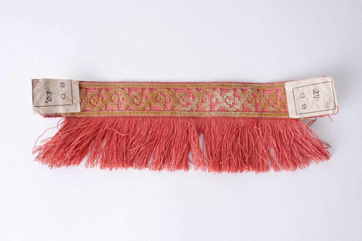 Effilé als onderdeel voor het vervaardigen van passement