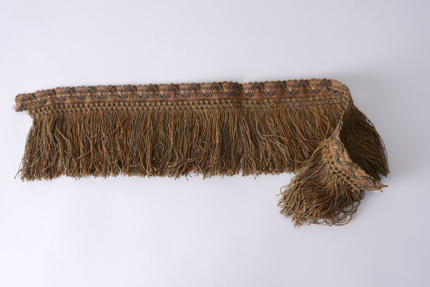 Frange als onderdeel voor het vervaardigen van passement