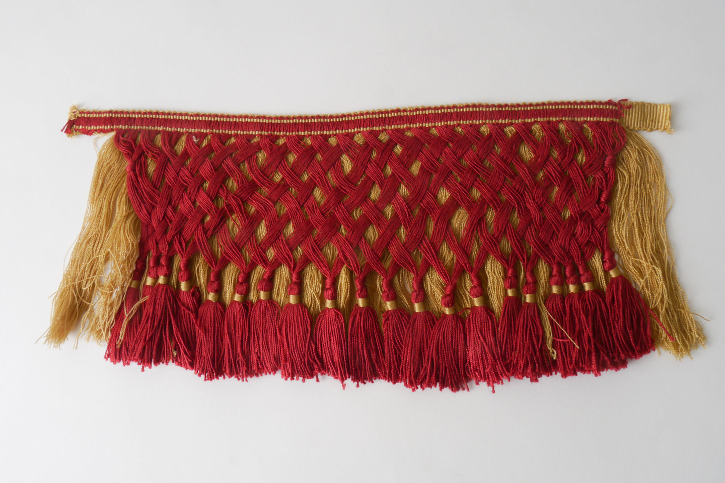 Frange als onderdeel voor het vervaardigen van passement