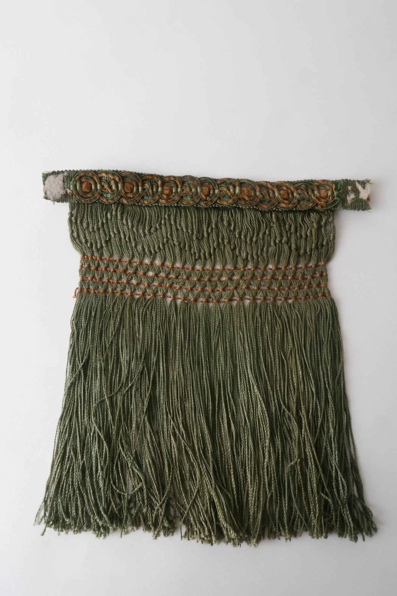 Frange als onderdeel voor het vervaardigen van passement