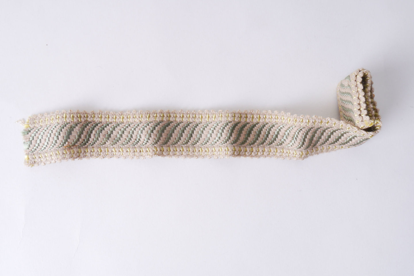 Galon of boord als onderdeel voor het vervaardigen van passement