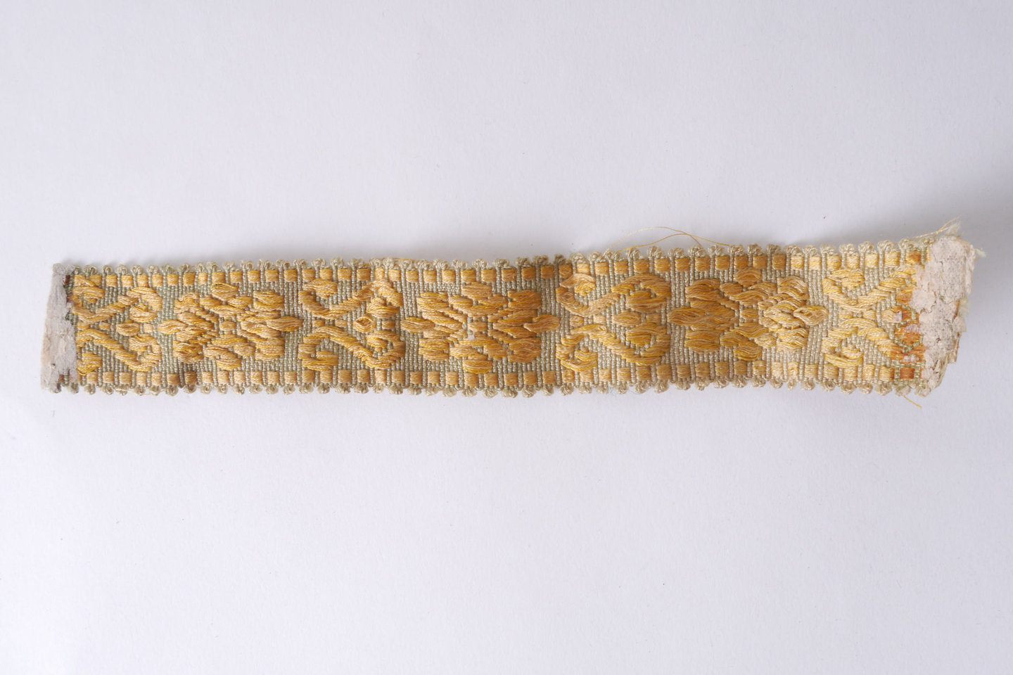 Galon of boord als onderdeel voor het vervaardigen van passement