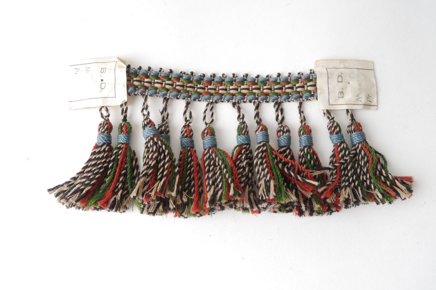 Frange als onderdeel voor het vervaardigen van passement