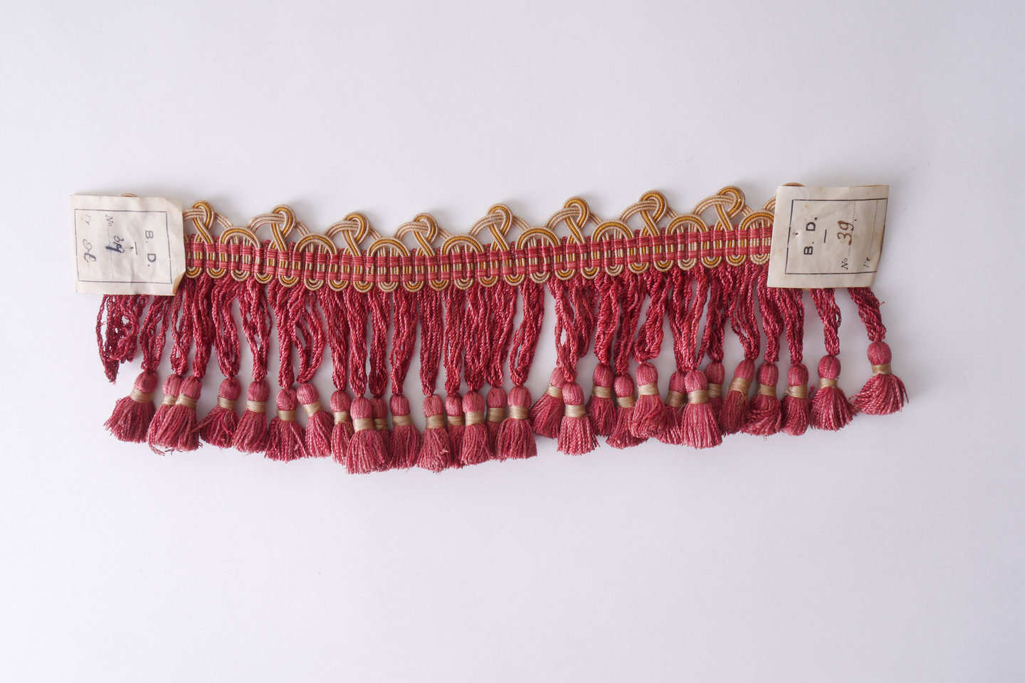 Frange als onderdeel voor het vervaardigen van passement