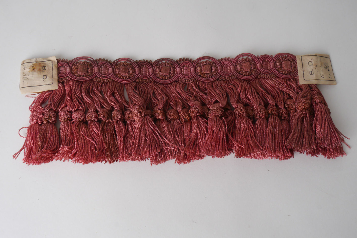 Frange als onderdeel voor het vervaardigen van passement