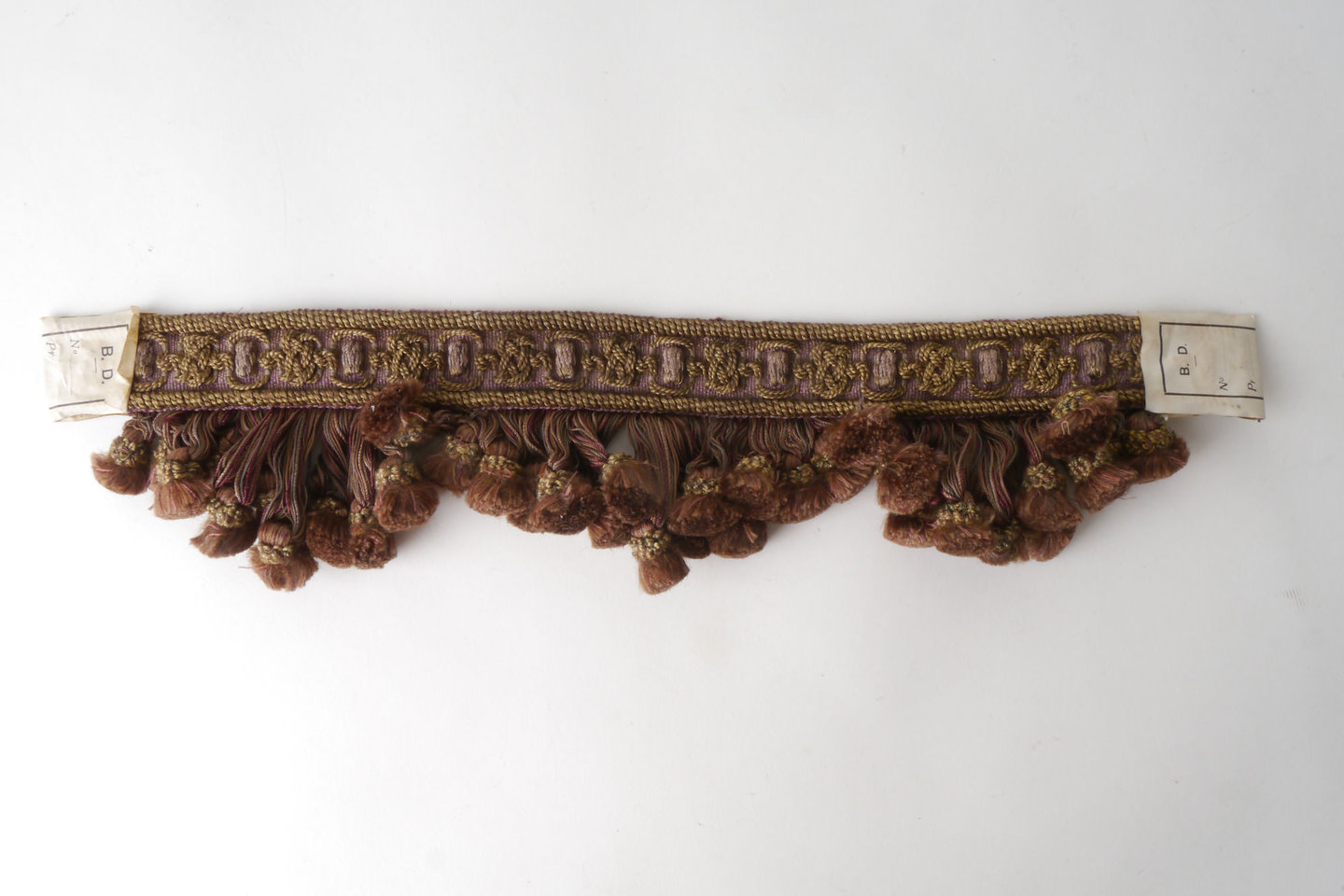 Frange als onderdeel voor het vervaardigen van passement