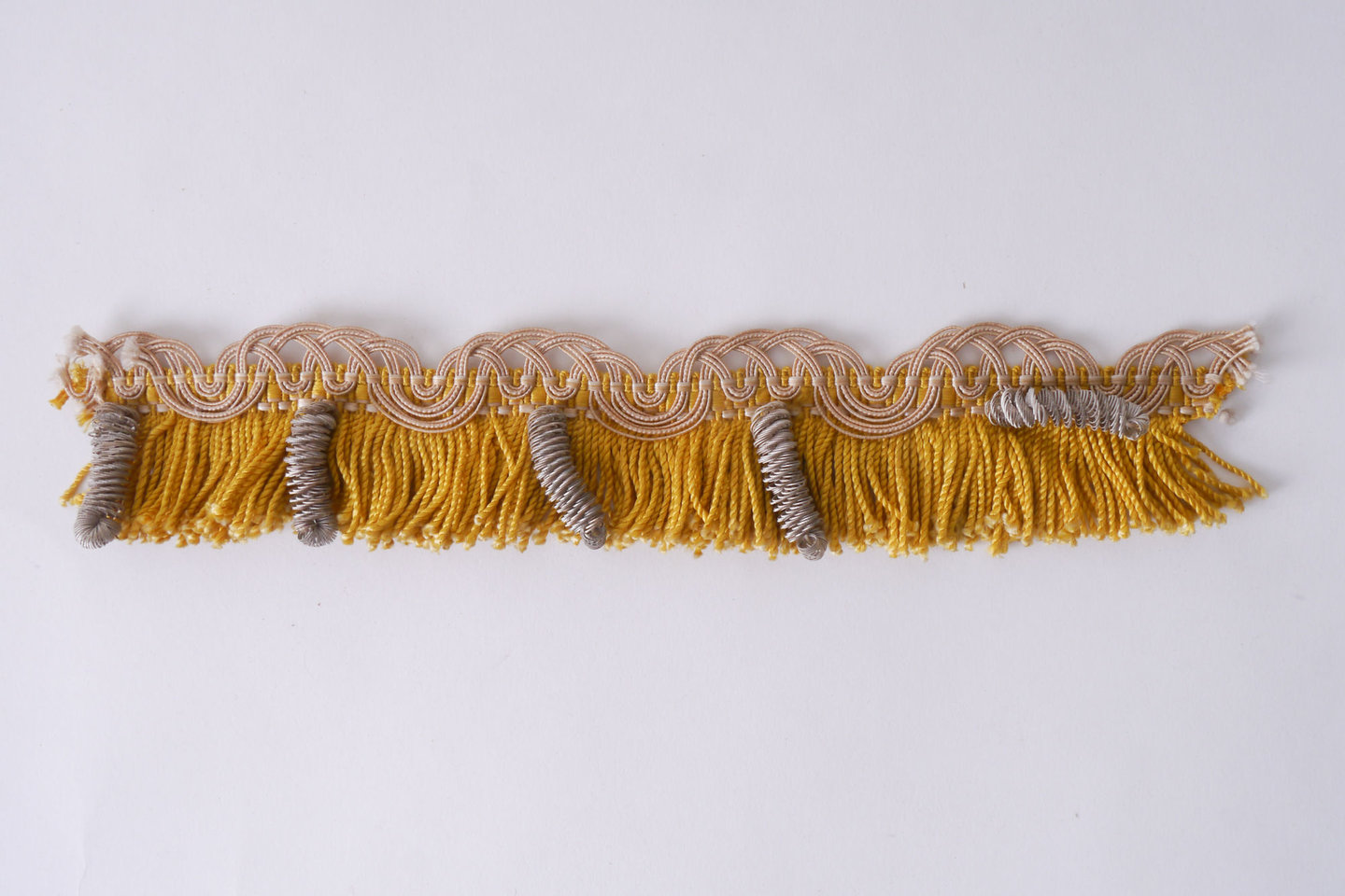 Effilé als onderdeel voor het vervaardigen van passement