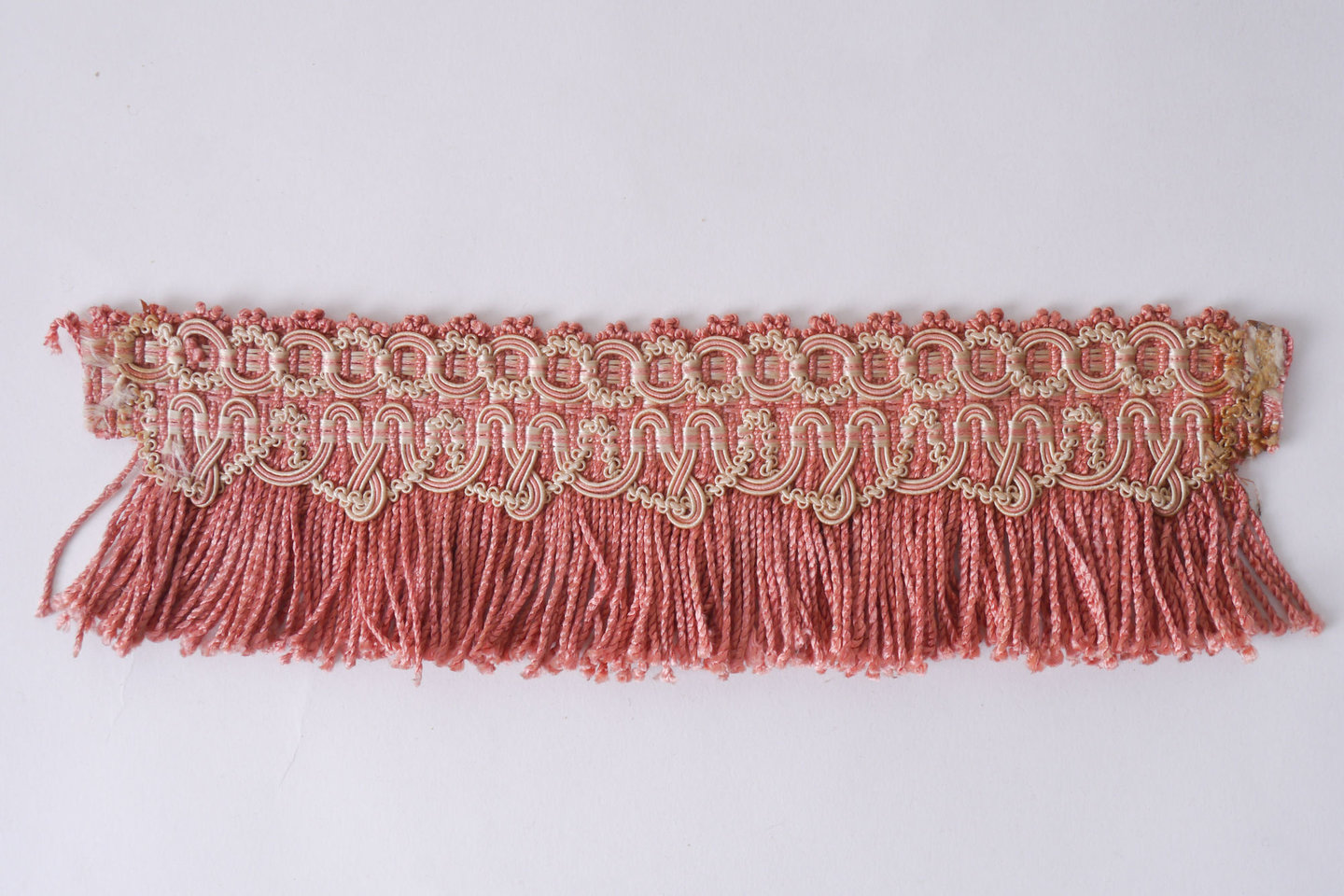 Effilé als onderdeel voor het vervaardigen van passement