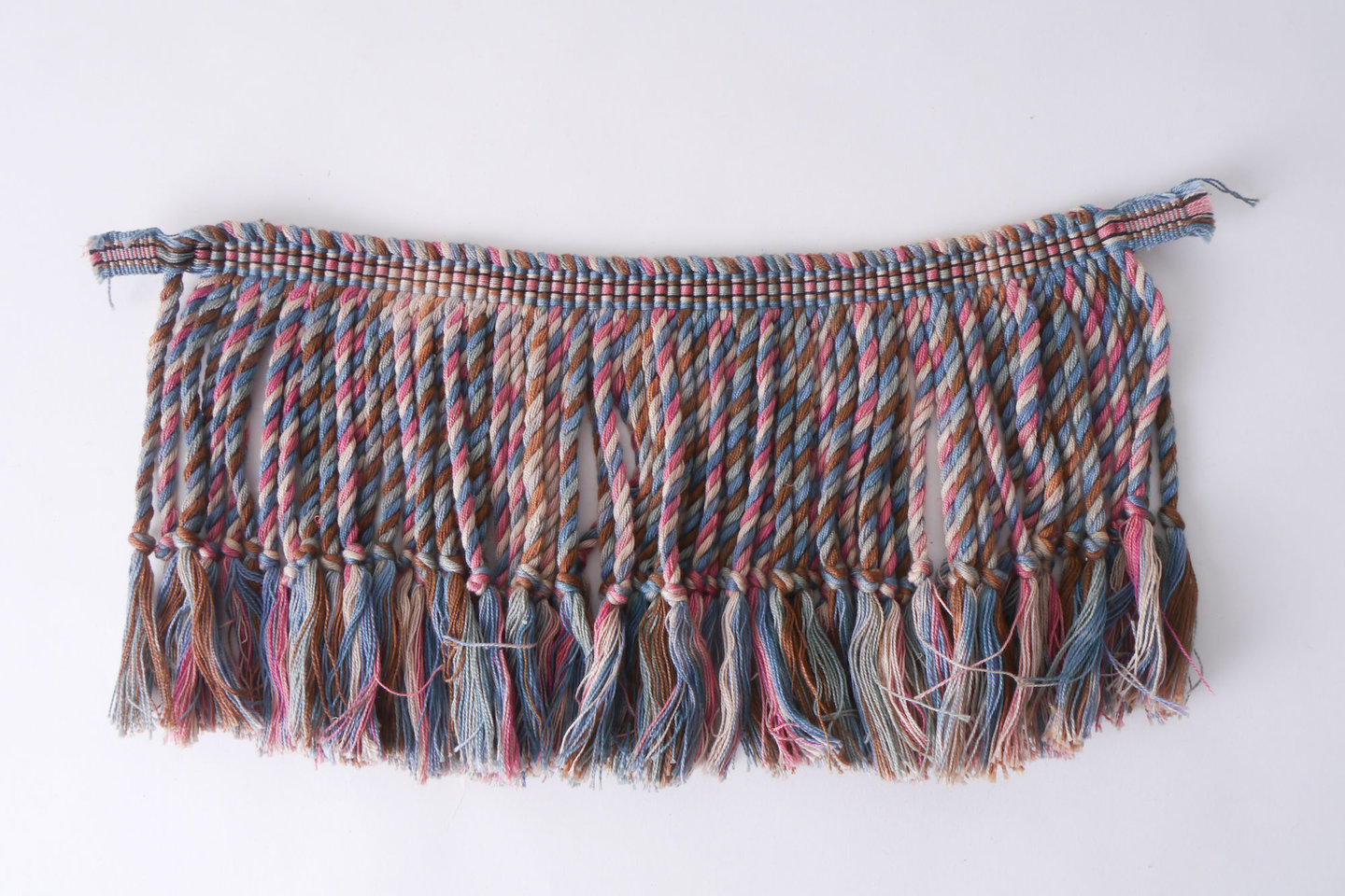 Frange als onderdeel voor het vervaardigen van passement