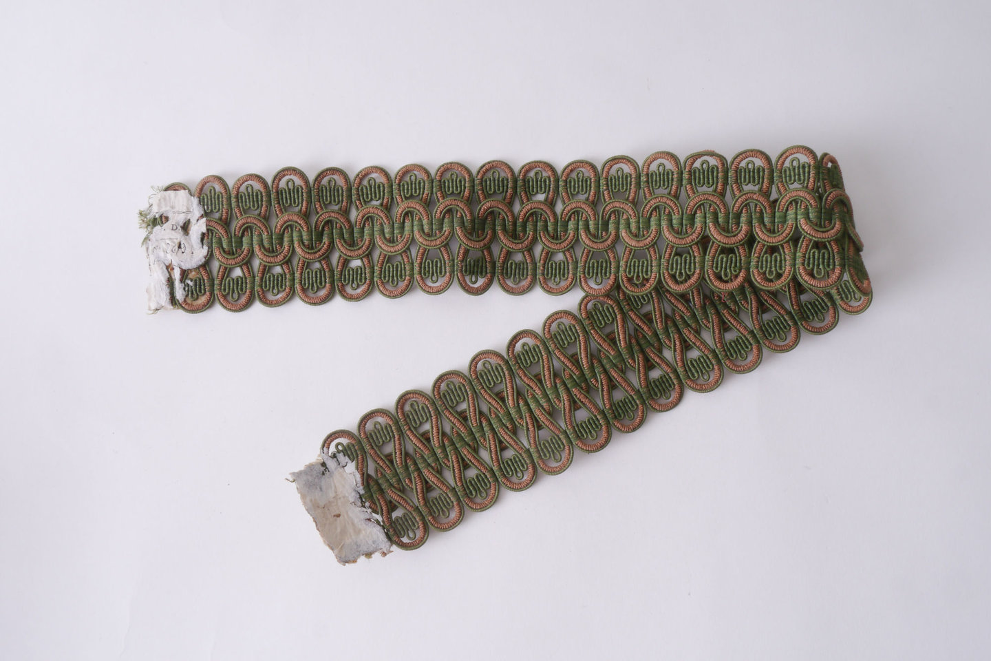 Crête als ornament voor het vervaardigen van passement