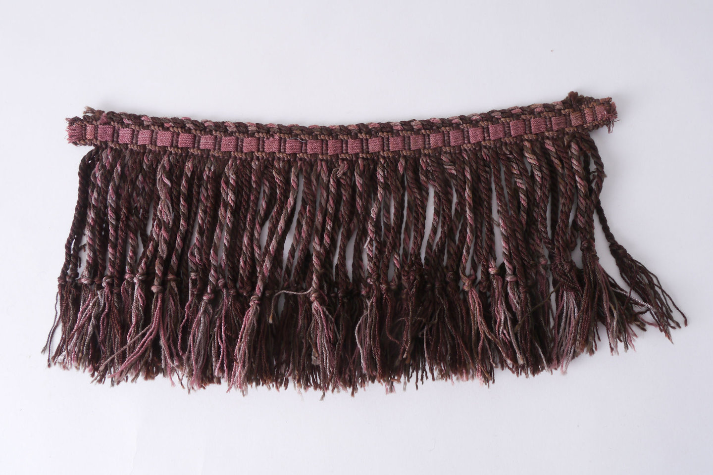 Frange als onderdeel voor het vervaardigen van passement