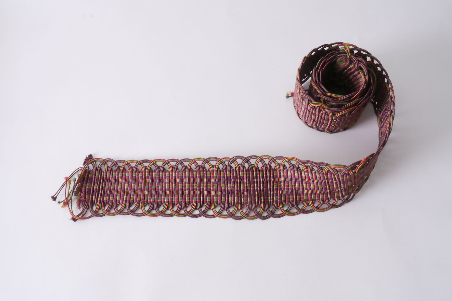 Crête als ornament voor het vervaardigen van passement