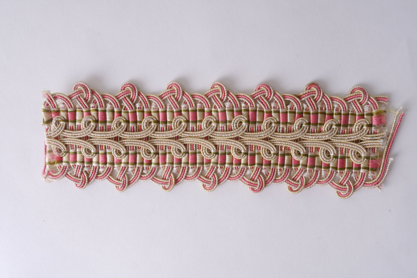 Crête als ornament voor het vervaardigen van passement