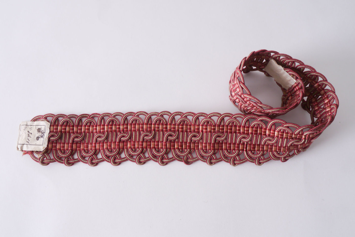 Crête als ornament voor het vervaardigen van passement