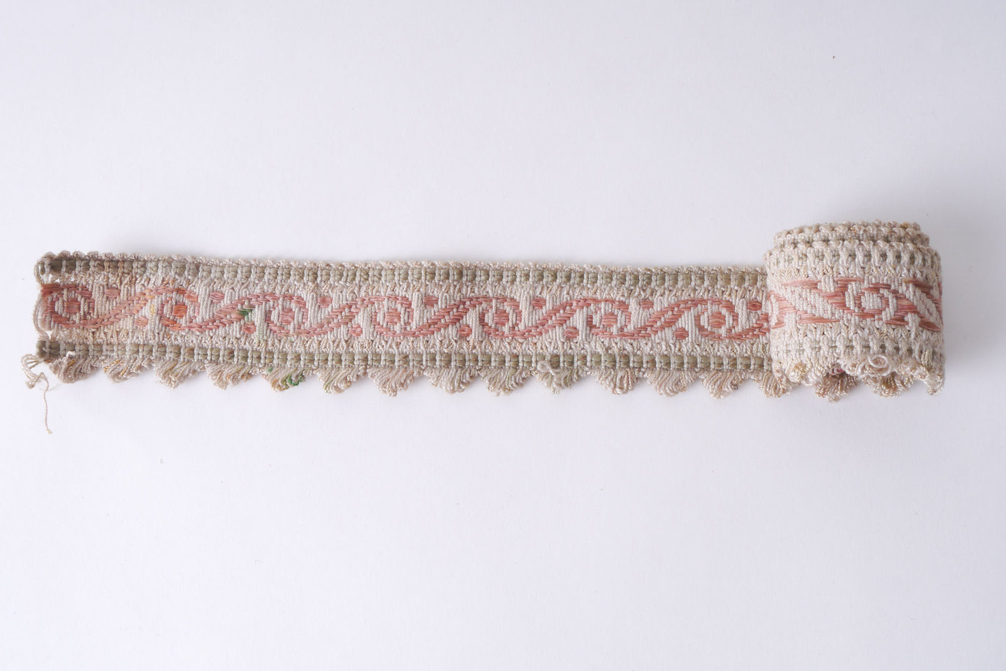 Galon of boord als onderdeel voor het vervaardigen van passement