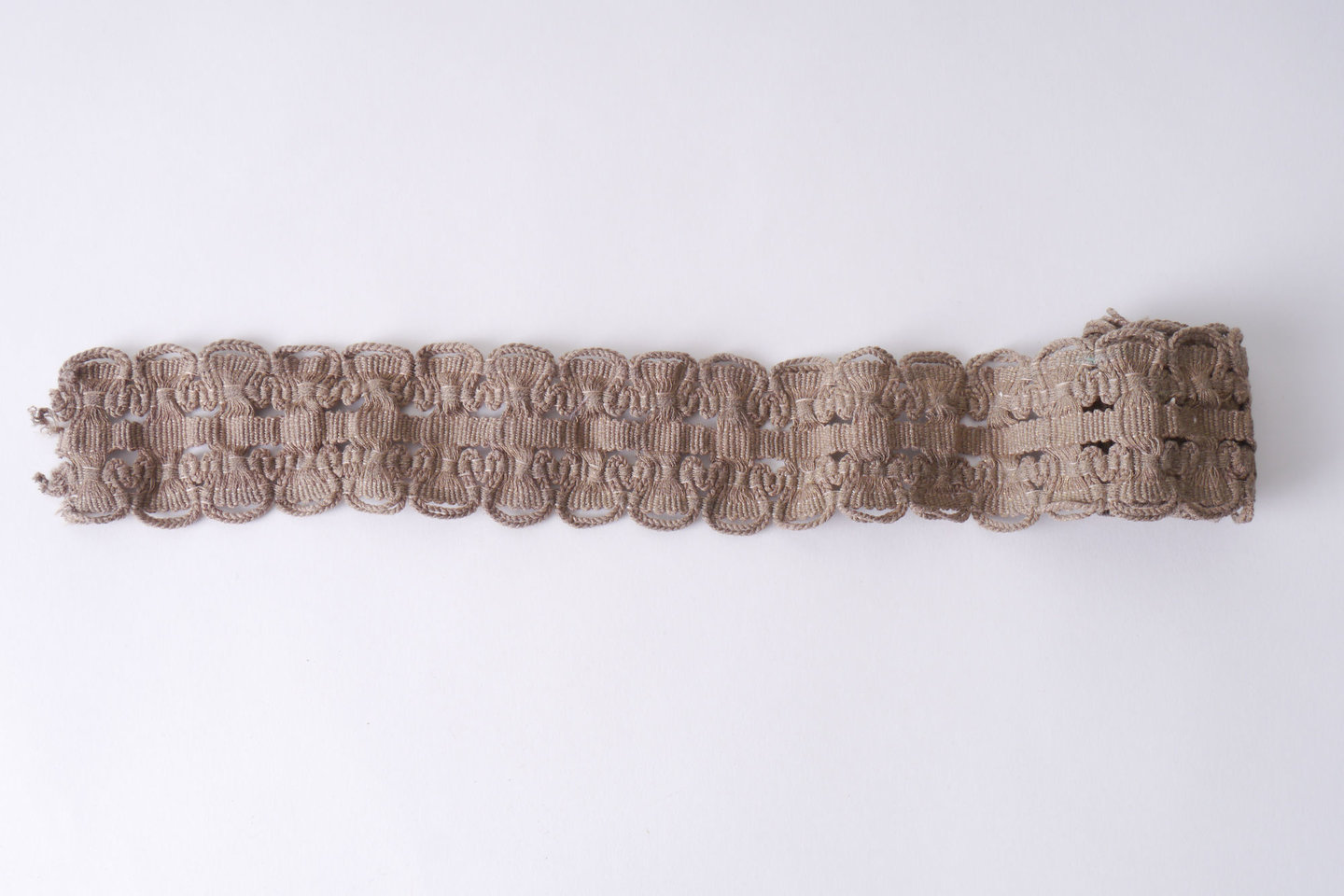 Galon of boord als onderdeel voor het vervaardigen van passement