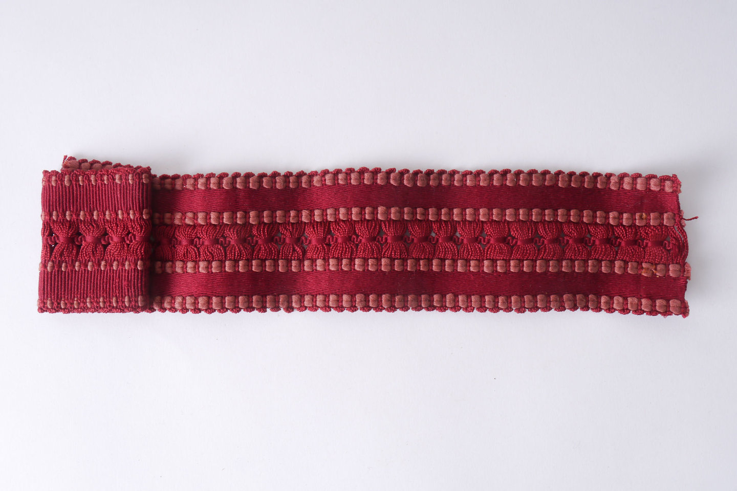 Galon of boord als onderdeel voor het vervaardigen van passement