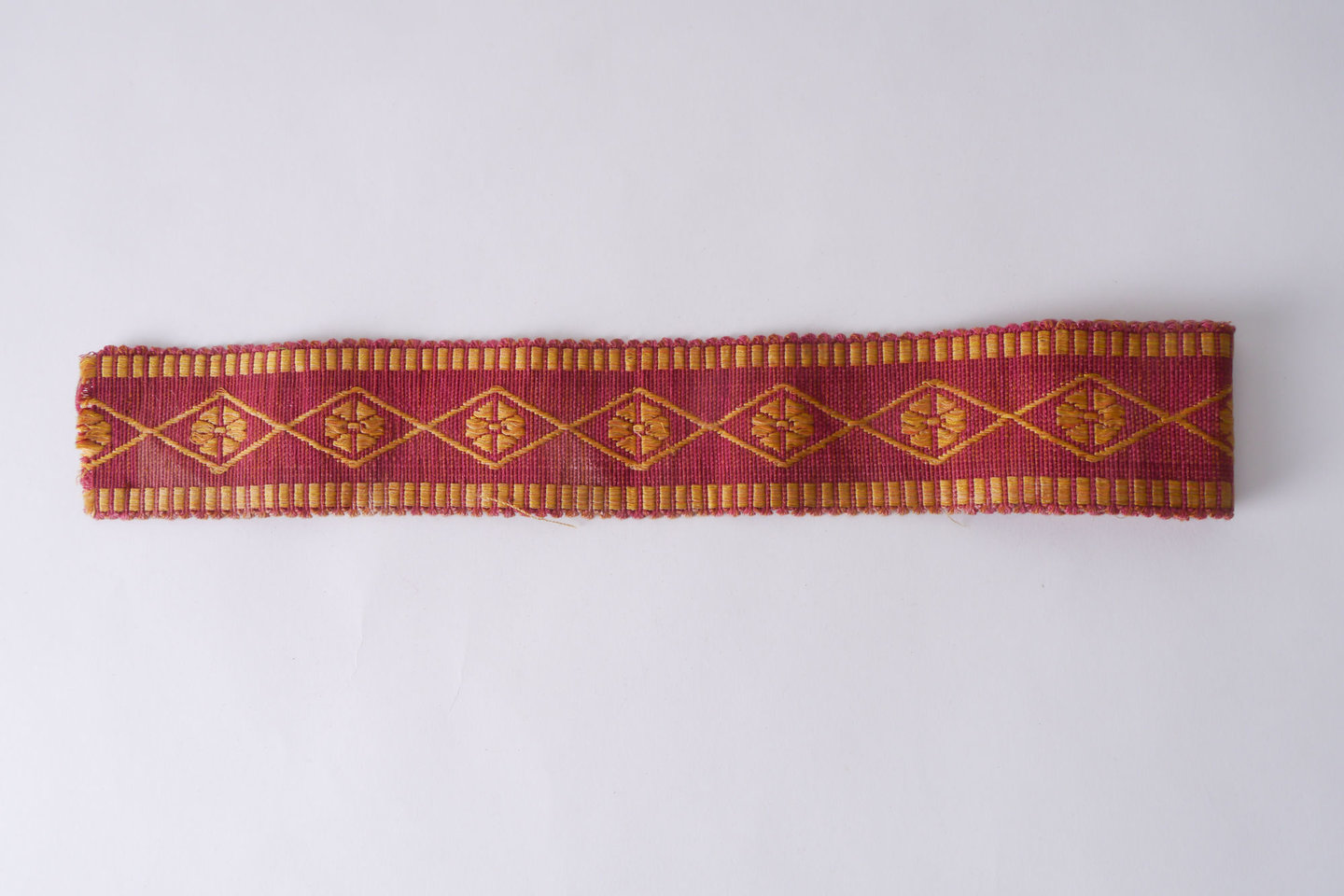 Galon of boord als onderdeel voor het vervaardigen van passement