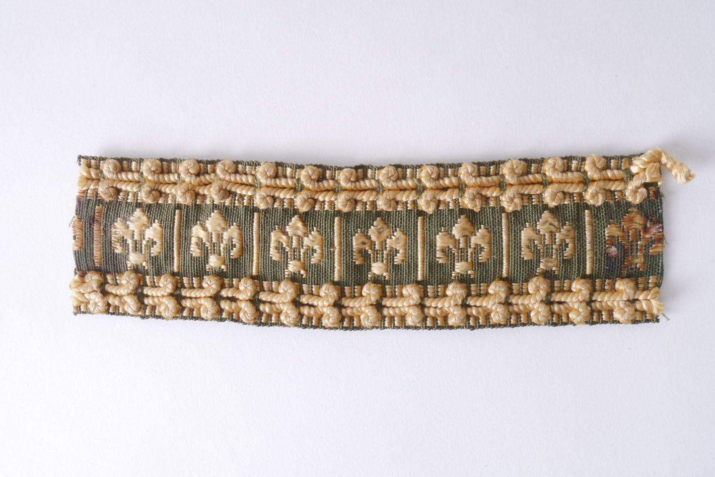 Galon of boord als onderdeel voor het vervaardigen van passement