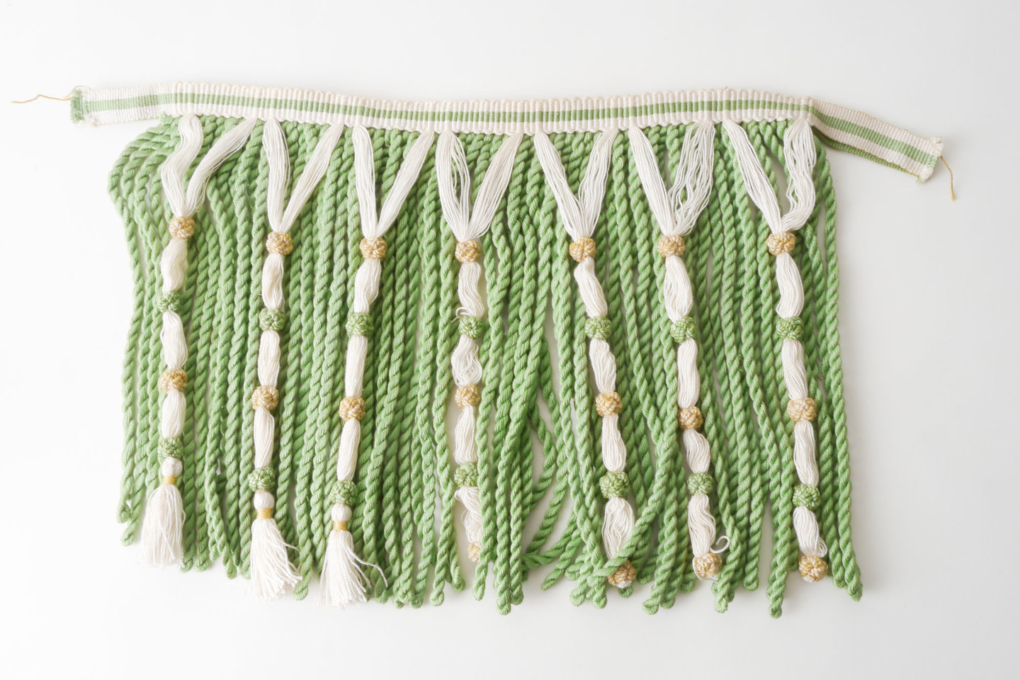 Frange als onderdeel voor het vervaardigen van passement