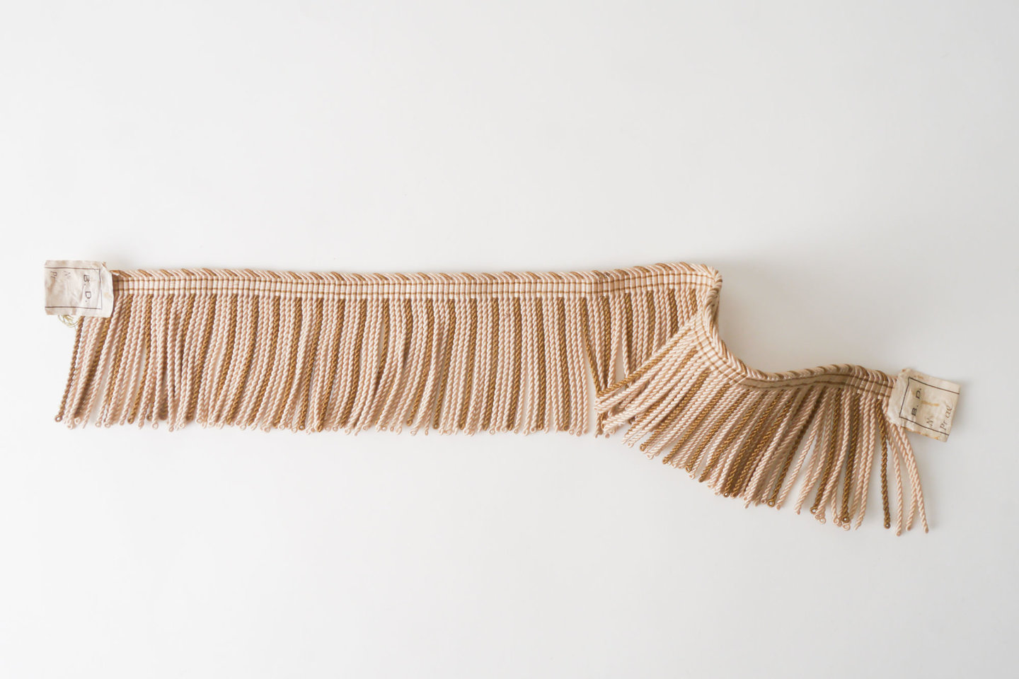 Frange als onderdeel voor het vervaardigen van passement