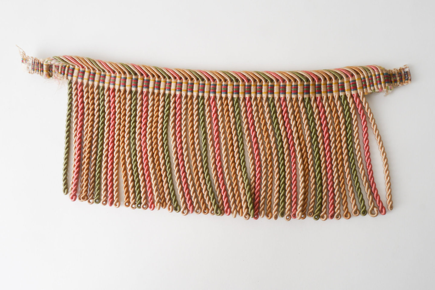 Frange als onderdeel voor het vervaardigen van passement