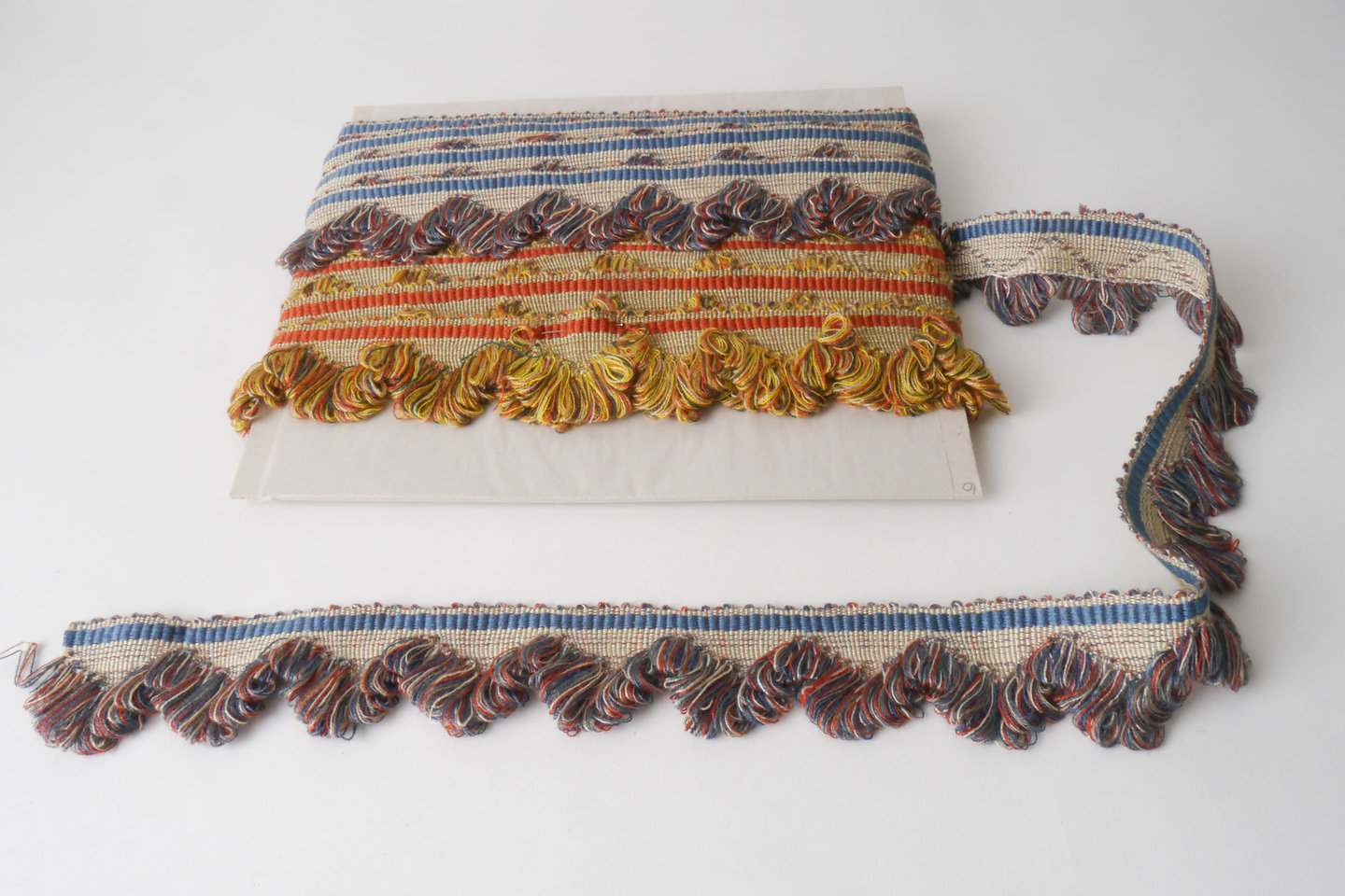 Effilé als onderdeel voor het vervaardigen van passement