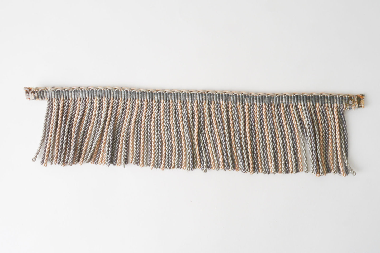 Frange als onderdeel voor het vervaardigen van passement