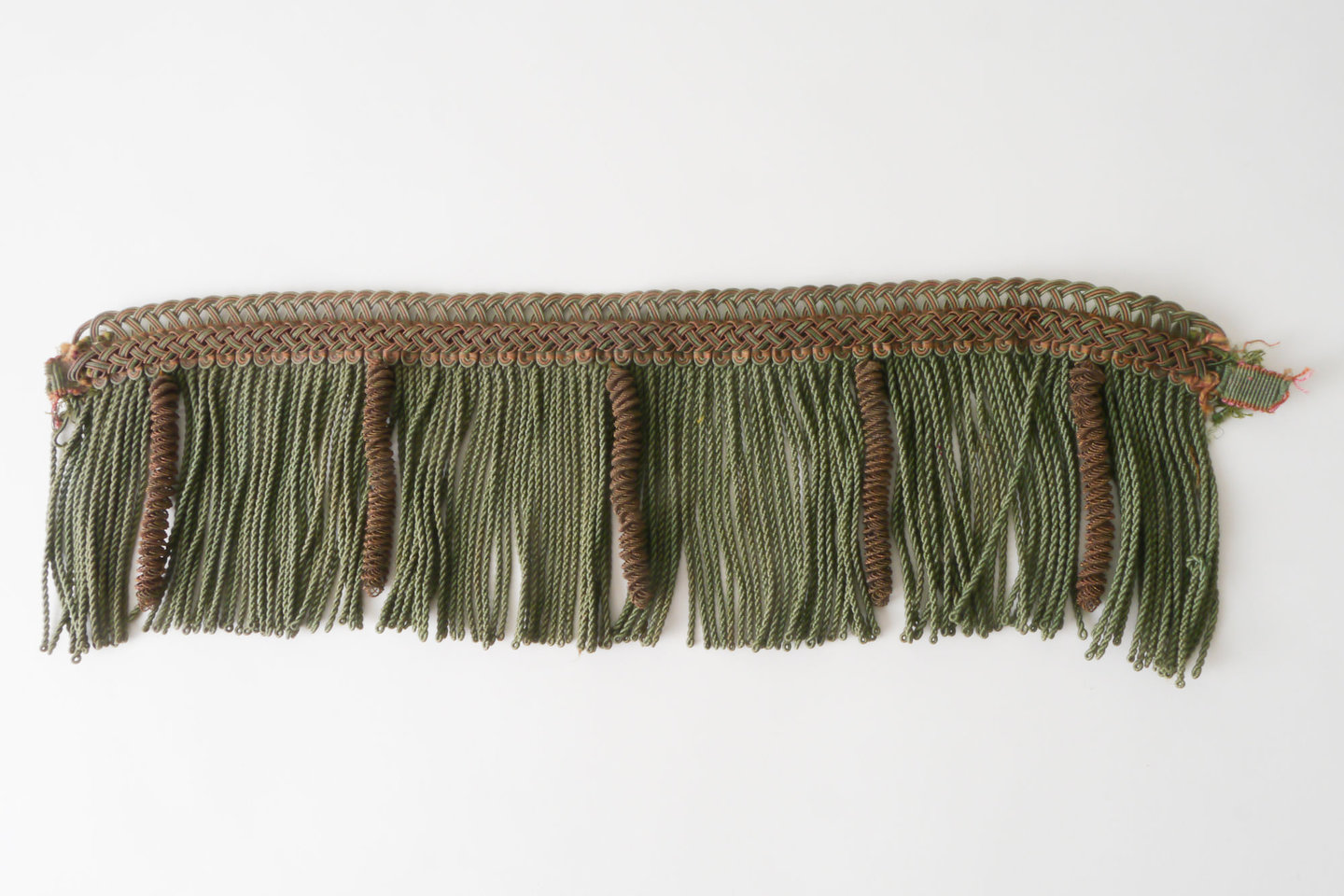 Frange als onderdeel voor het vervaardigen van passement