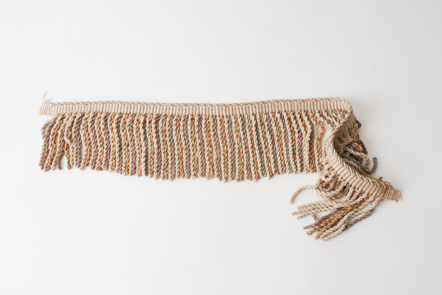 Frange als onderdeel voor het vervaardigen van passement