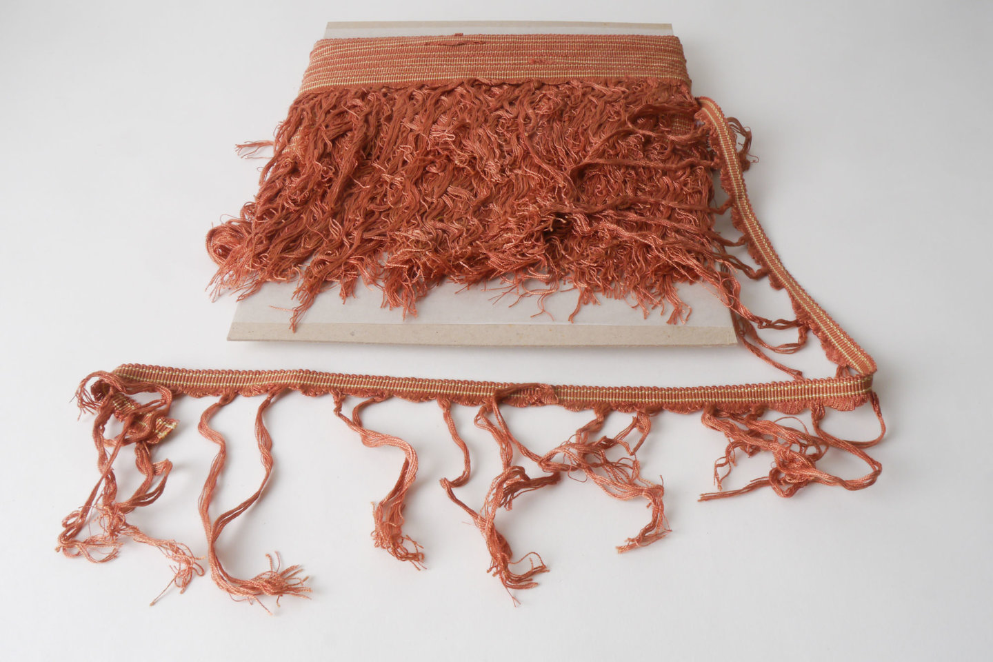 Frange als onderdeel voor het vervaardigen van passement