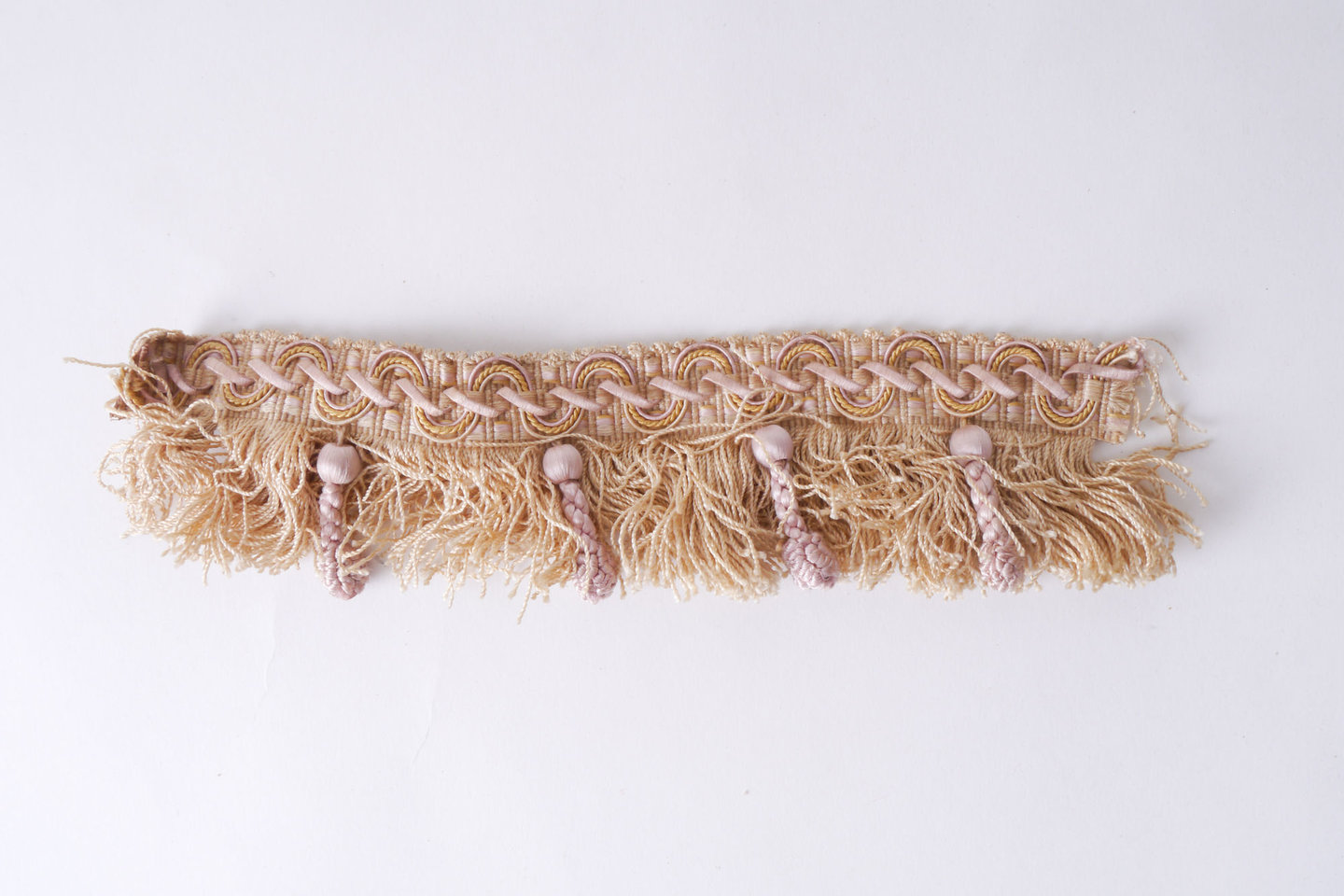 Effilé als onderdeel voor het vervaardigen van passement