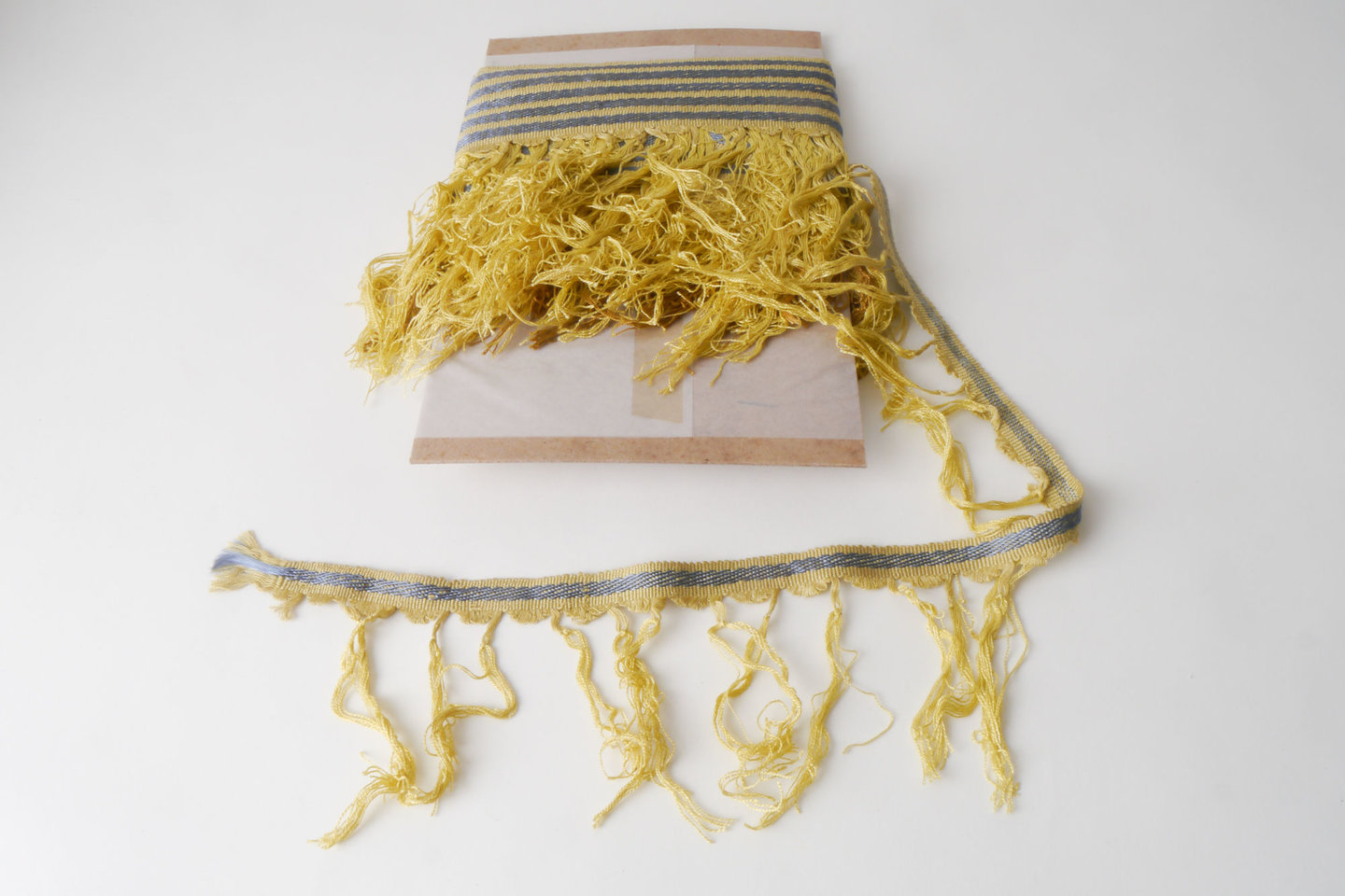 Frange als onderdeel voor het vervaardigen van passement