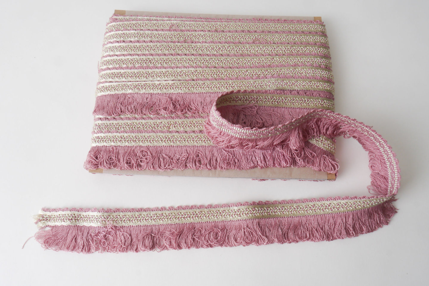 Effilé als onderdeel voor het vervaardigen van passement