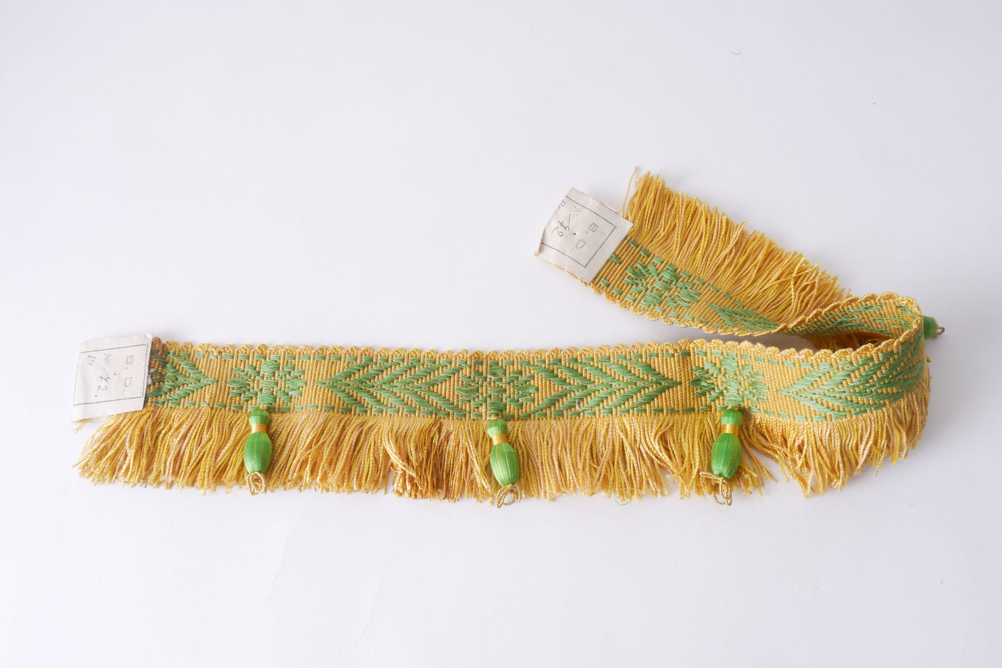 Effilé als onderdeel voor het vervaardigen van passement