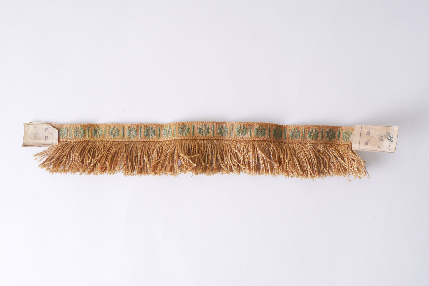 Effilé als onderdeel voor het vervaardigen van passement