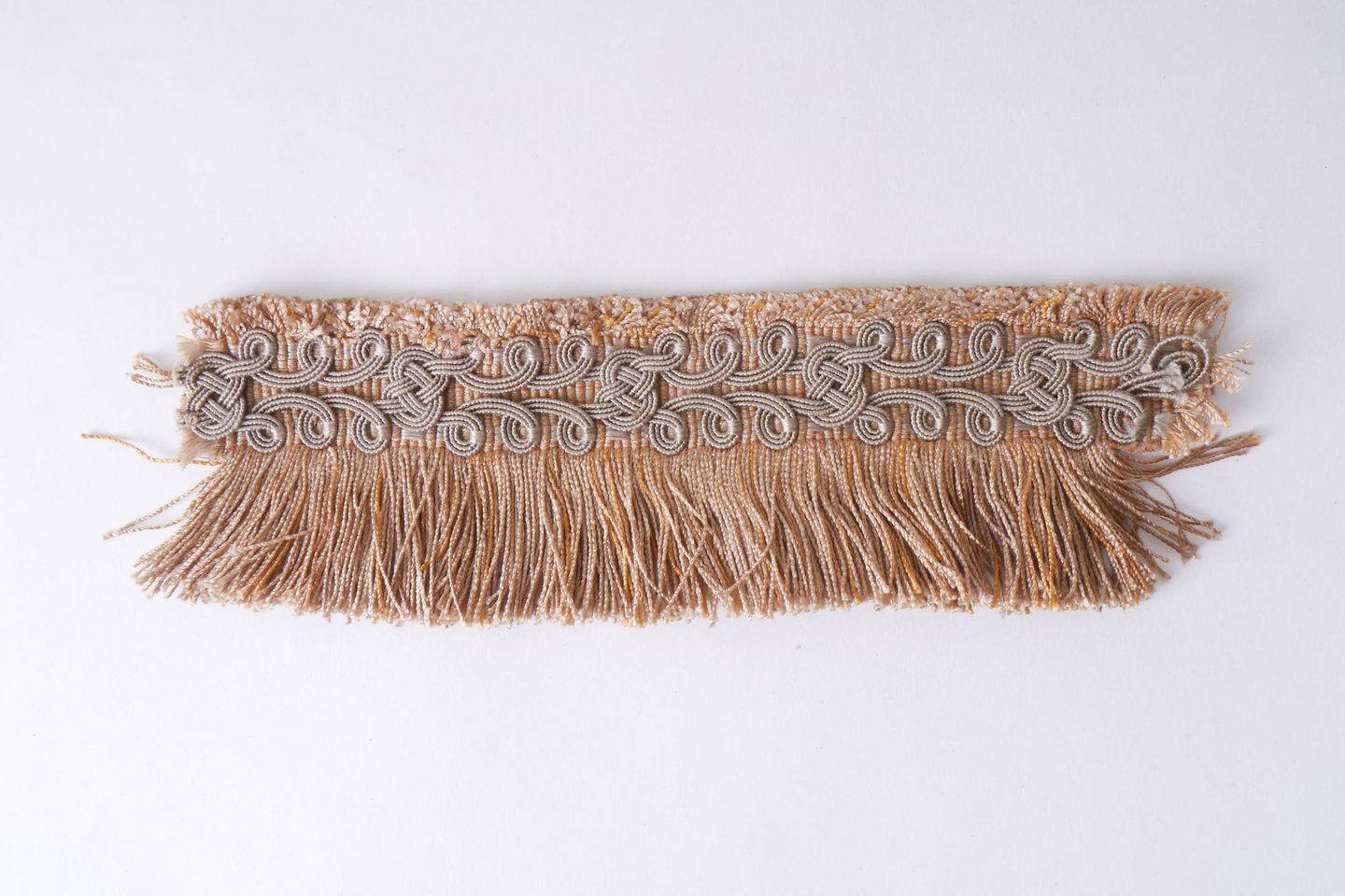 Effilé als onderdeel voor het vervaardigen van passement