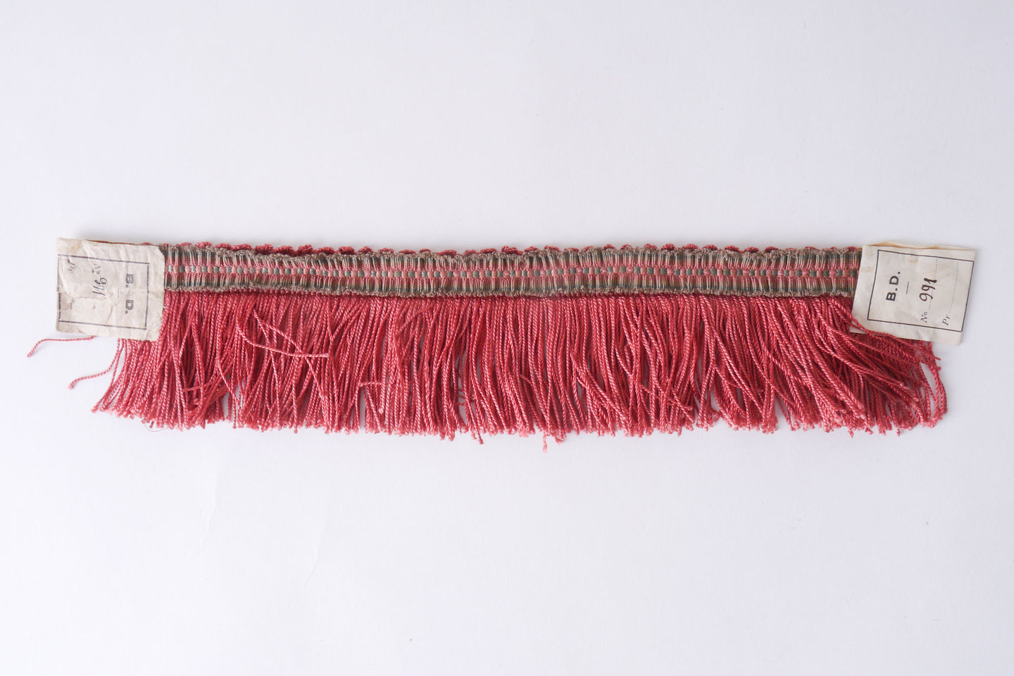 Effilé als onderdeel voor het vervaardigen van passement