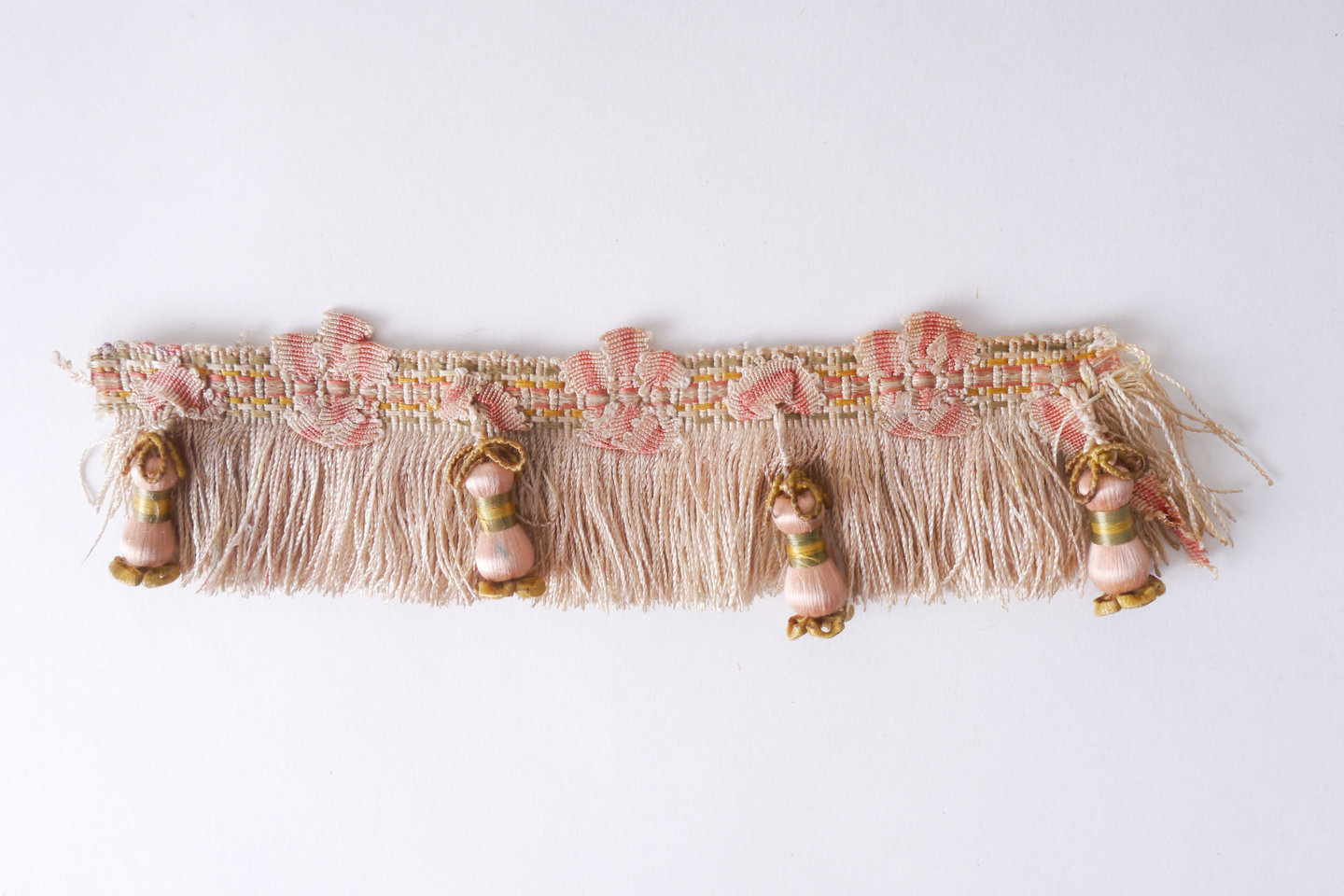 Effilé als onderdeel voor het vervaardigen van passement