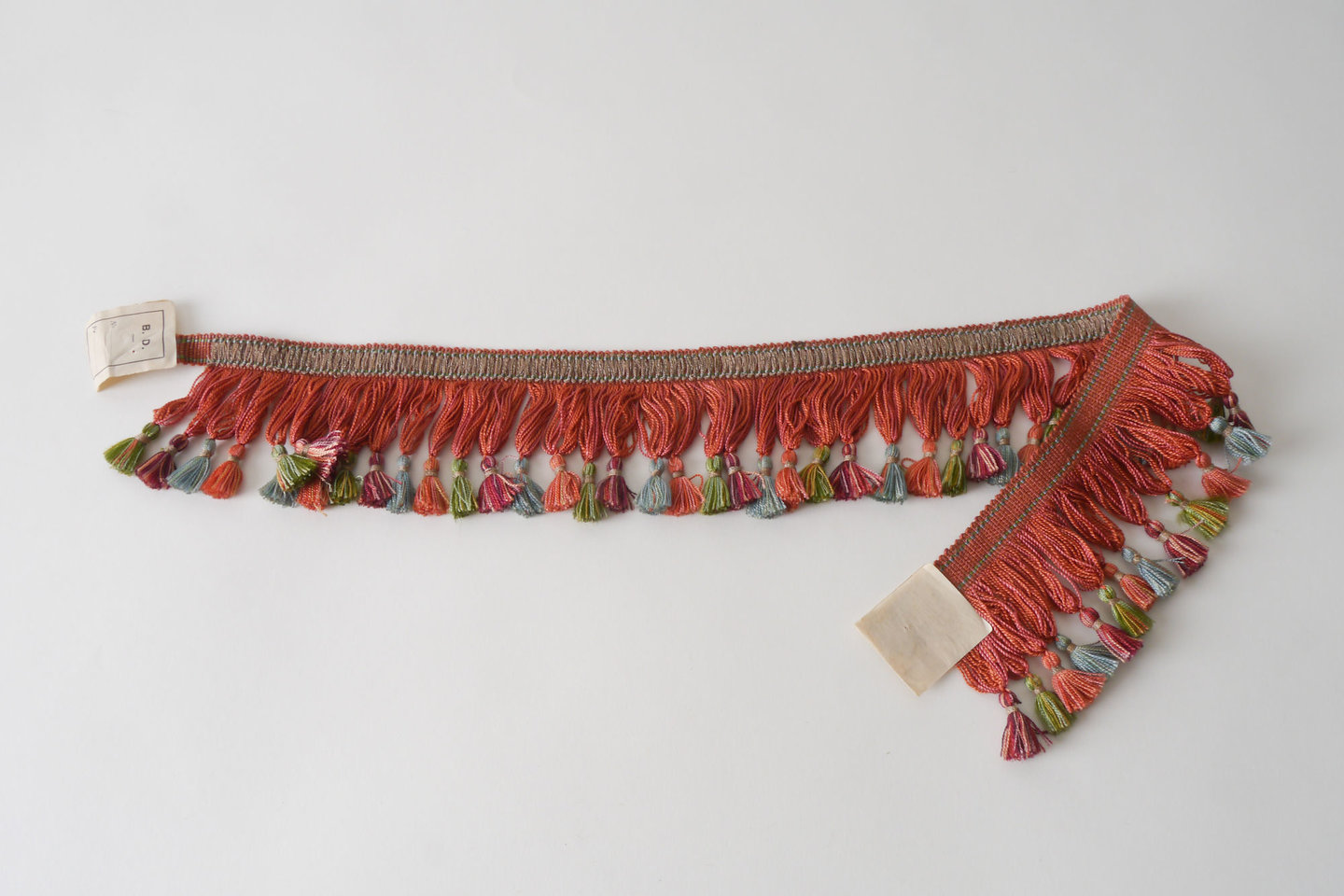 Frange als onderdeel voor het vervaardigen van passement