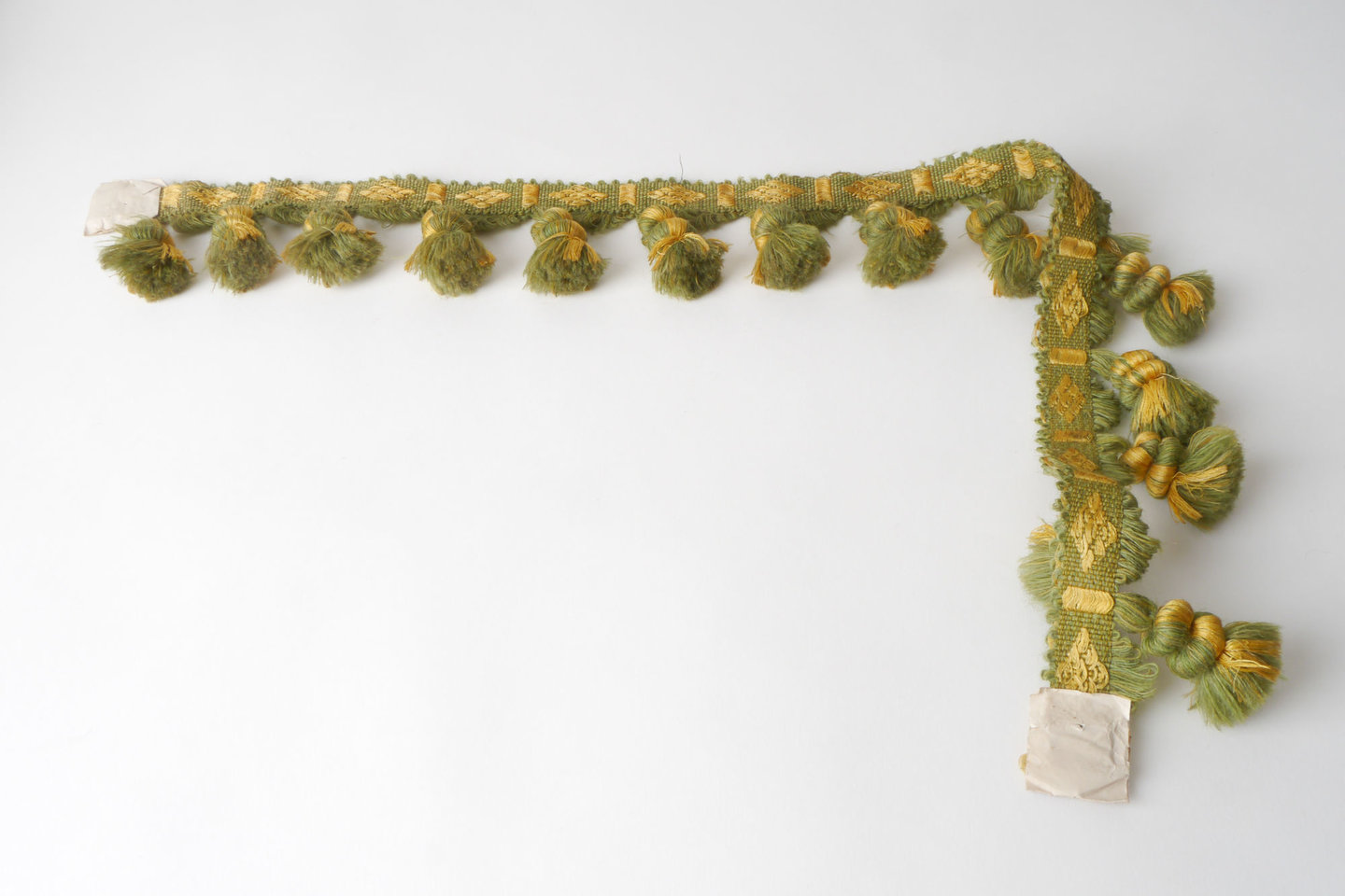 Frange als onderdeel voor het vervaardigen van passement