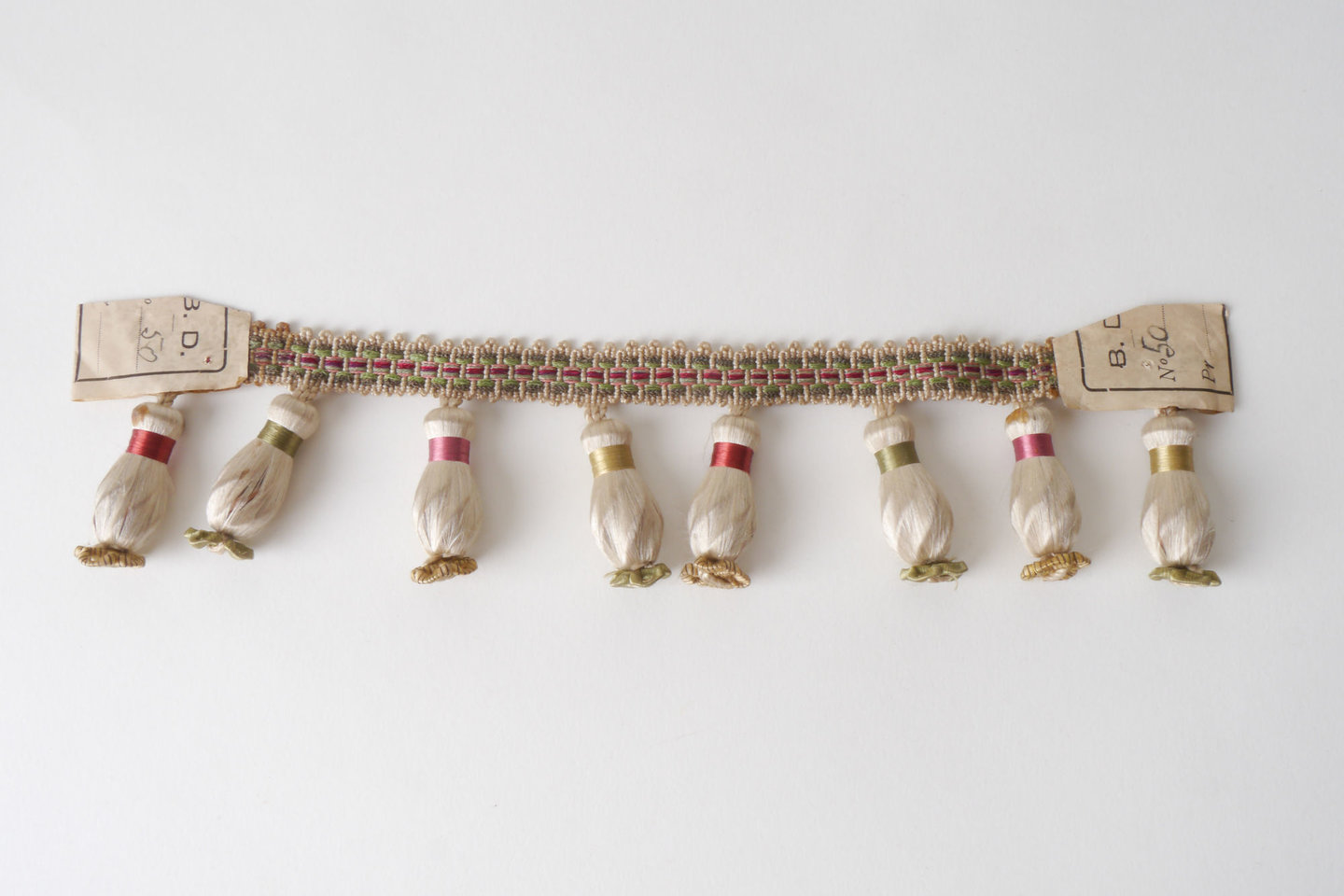 Frange als onderdeel voor het vervaardigen van passement