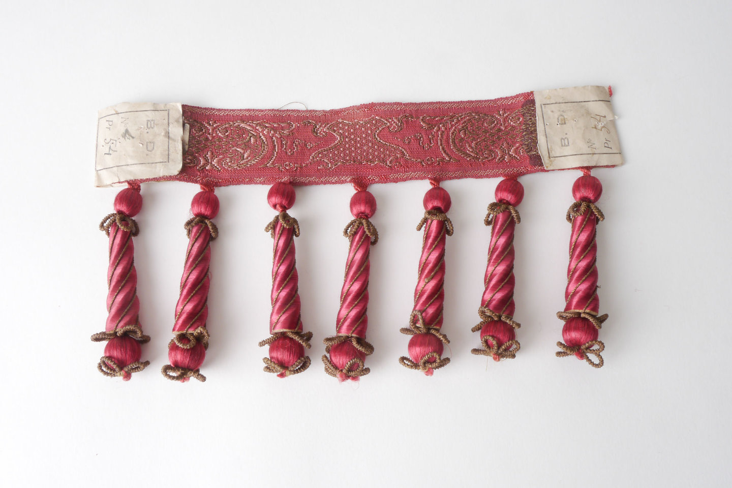 Frange als onderdeel voor het vervaardigen van passement