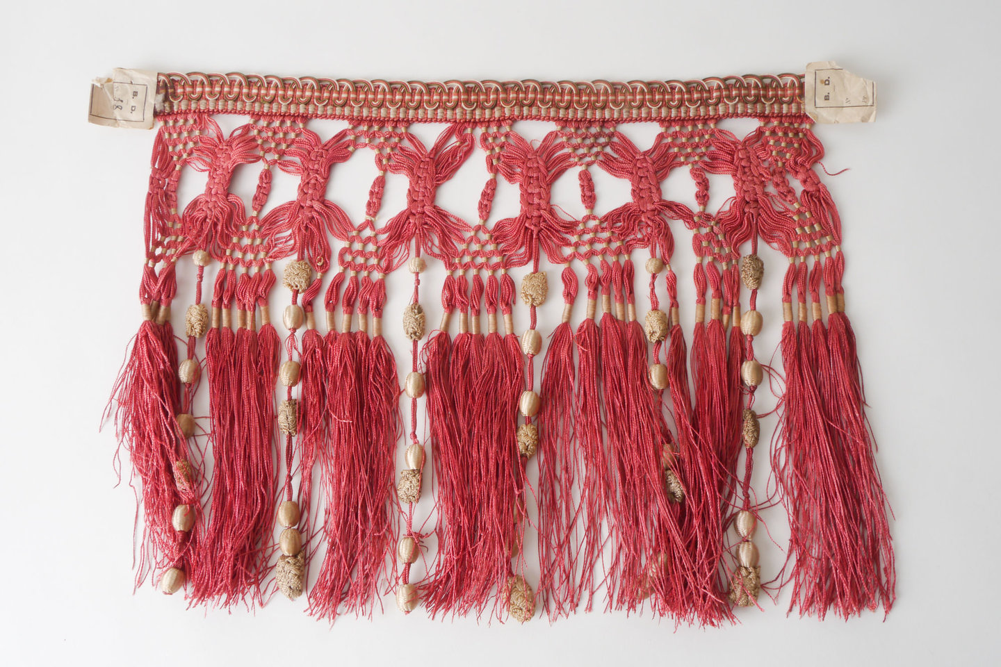 Frange als onderdeel voor het vervaardigen van passement