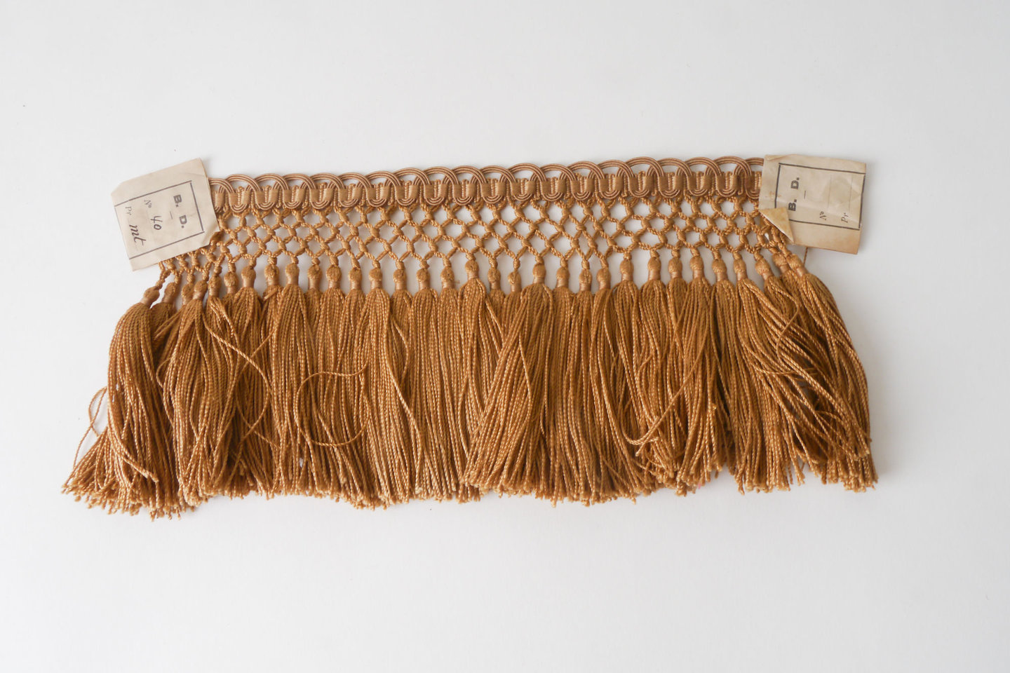 Frange als onderdeel voor het vervaardigen van passement