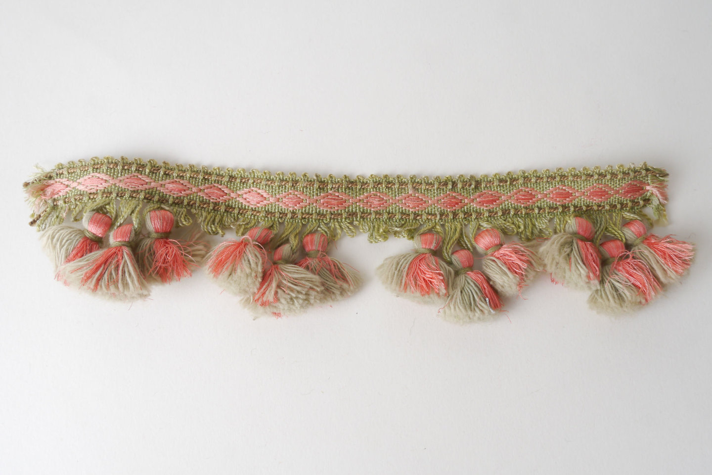 Frange als onderdeel voor het vervaardigen van passement