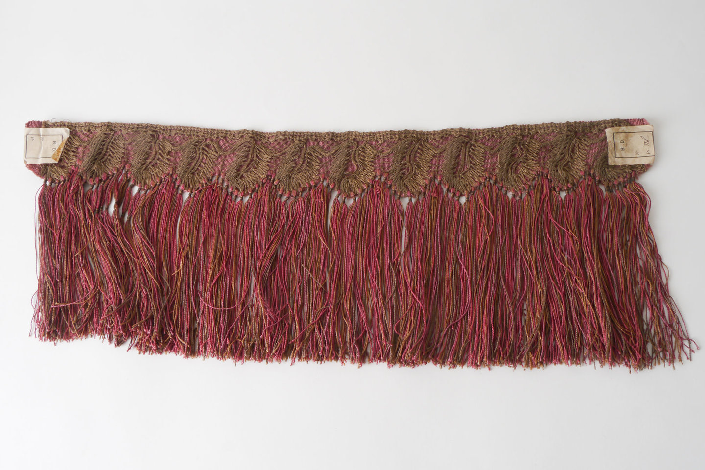 Frange als onderdeel voor het vervaardigen van passement