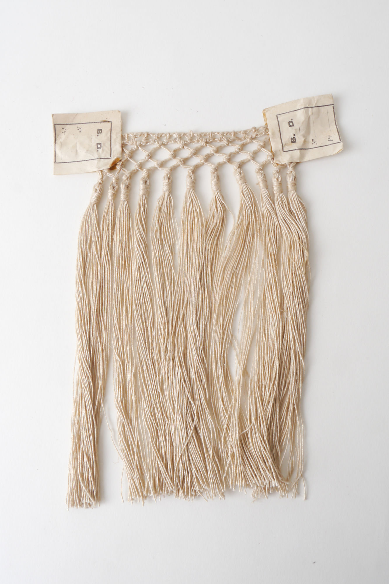 Frange als onderdeel voor het vervaardigen van passement