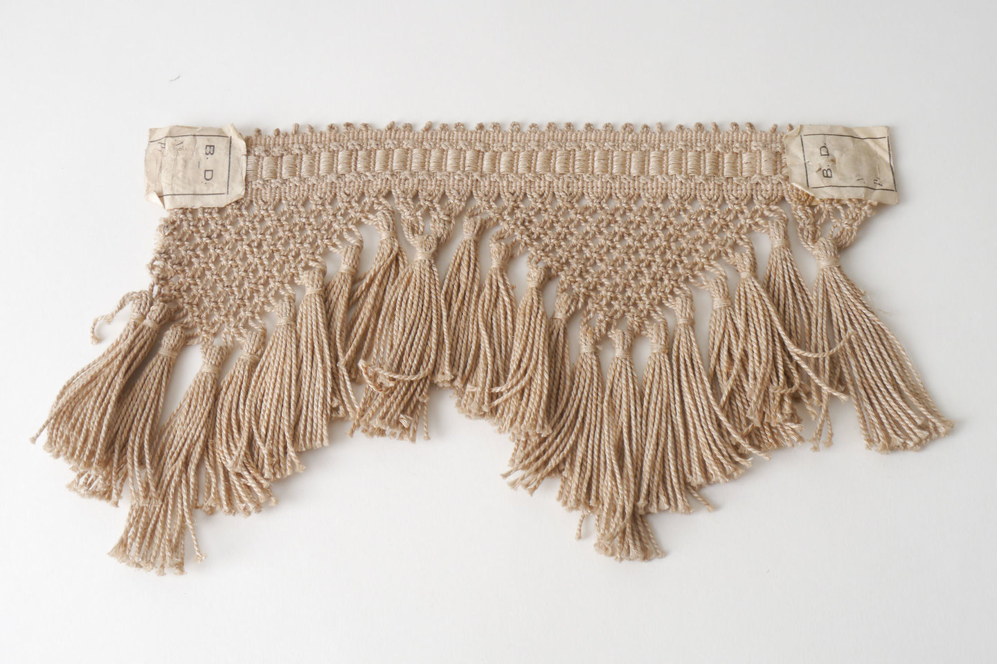 Frange als onderdeel voor het vervaardigen van passement